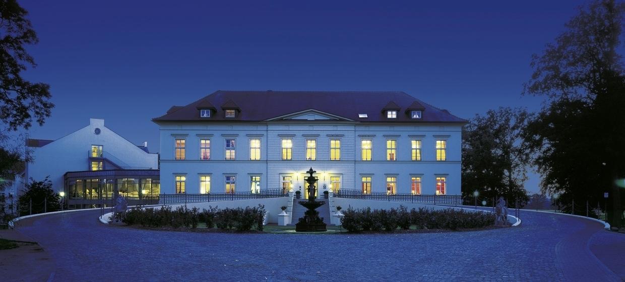 Landhotel Schloss Teschow Mecklenburgische Schweiz 1