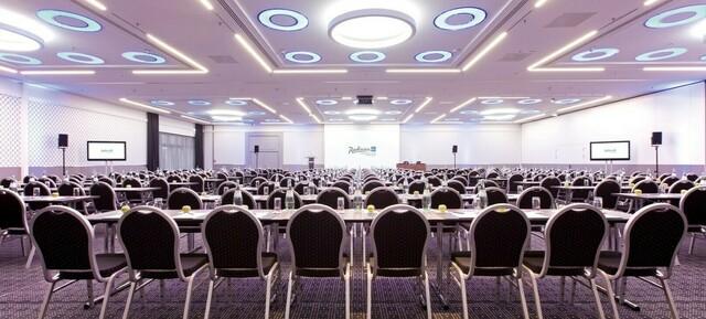 Radisson Blu Conference Hotel Düsseldorf in Düsseldorf / Hafen 2