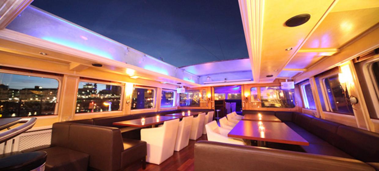 Silvester 2019 auf dem Schiff Grosser Michel 1