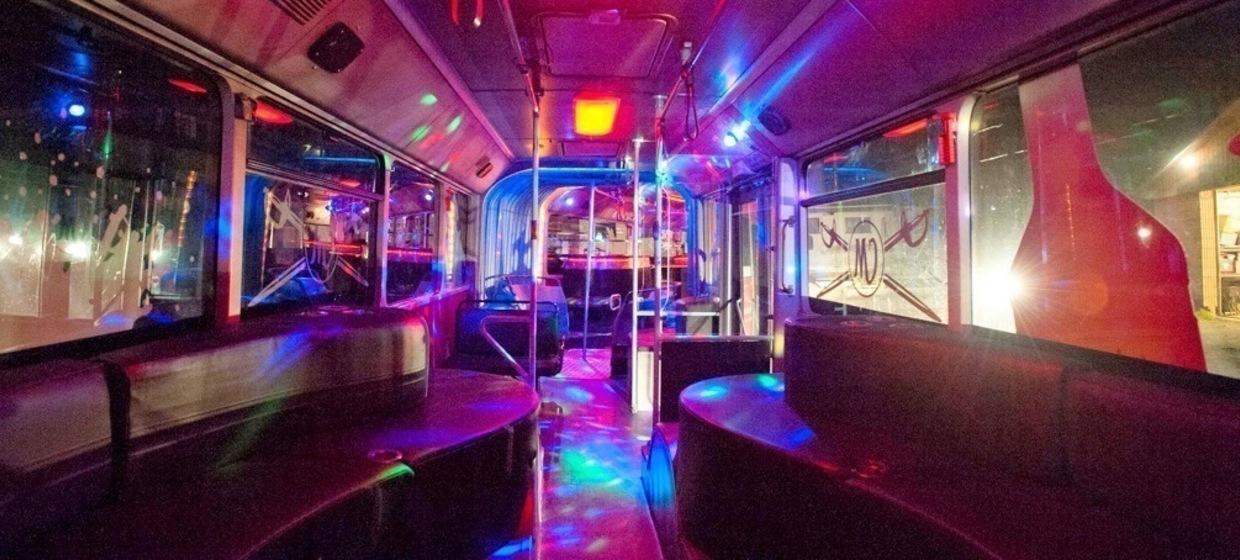 Partybus Club and Line 1