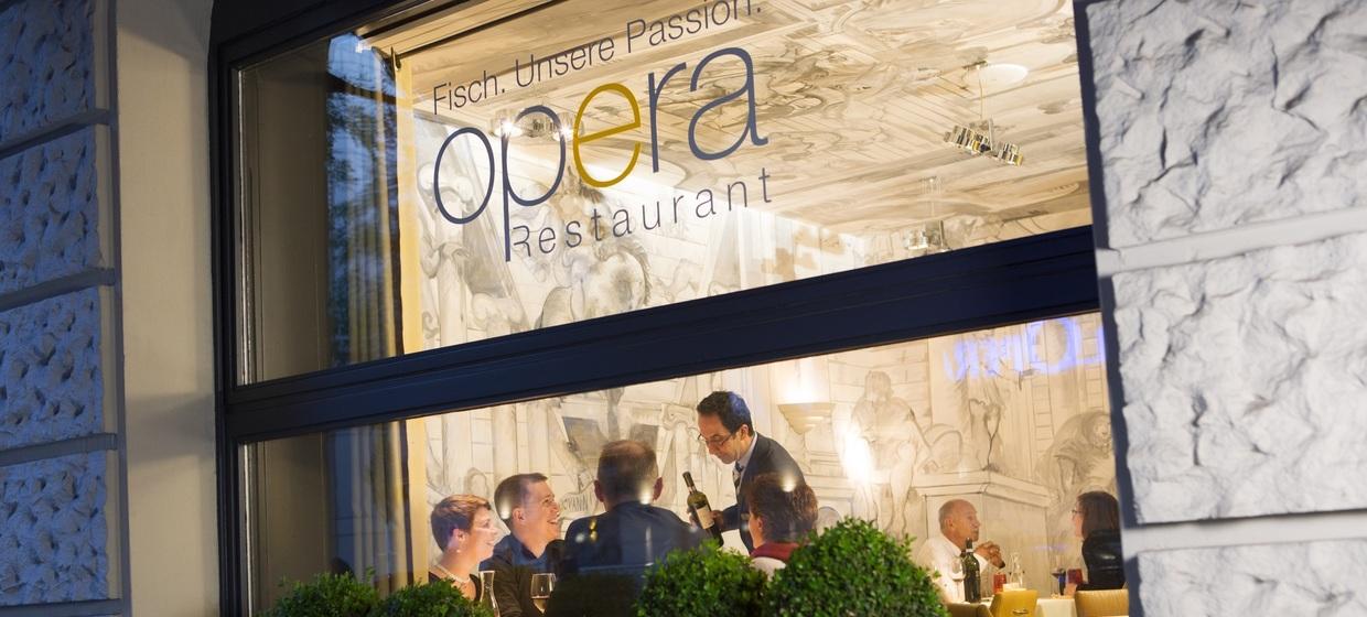 Restaurant Opera 3