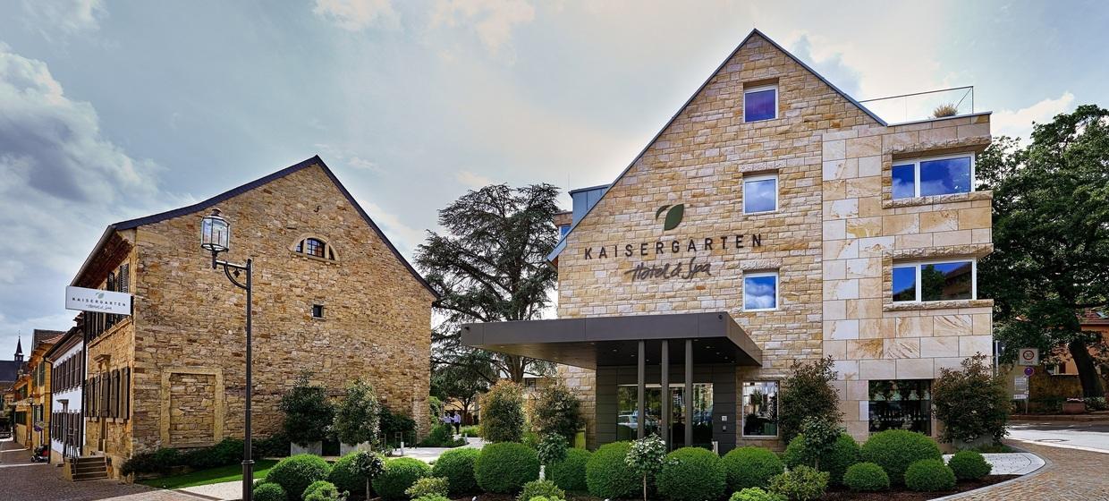 Kaisergarten Hotel & Spa Deidesheim 1
