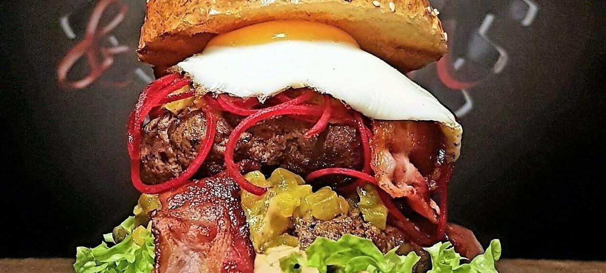 Meat Love Burger & Bar 9