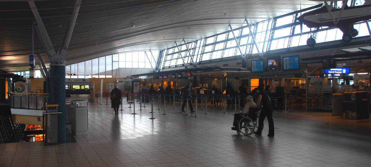 Media Stuttgart Flughafen Promotionfläche Terminal 1 öffentlicher Abflugbereich (3), Ebene 3 1