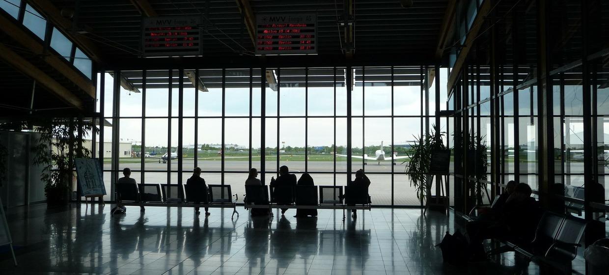 Media Stuttgart Flughafen Promotionfläche Terminal 3 öffentlicher Ankunftsbereich (2) Ebene 2 1
