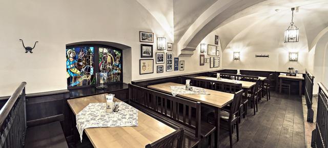Löwenbräu Keller in München / Maxvorstadt 17