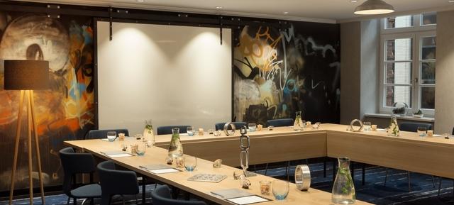 Renaissance Hamburg Hotel in Hamburg / Neustadt 7