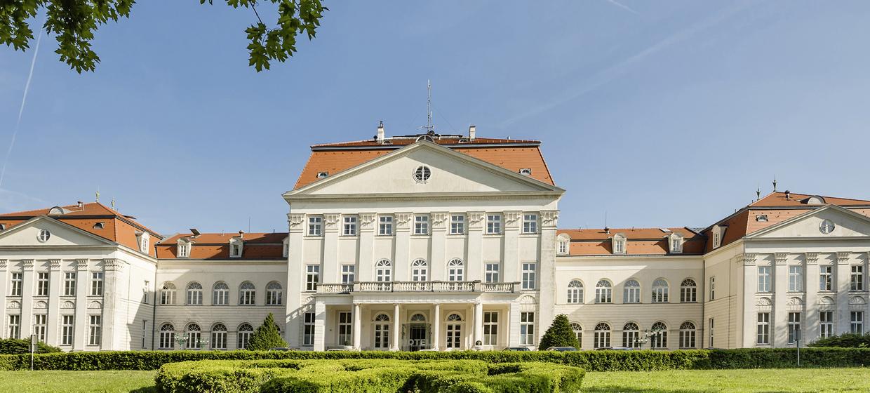 Austria Trend Hotel Schloss Wilhelminenberg 1