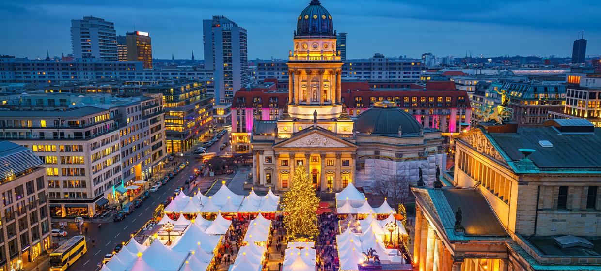 Eisstockschießen als aktive Weihnachtsfeier in Berlin 6