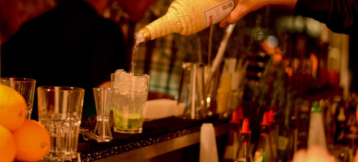 Cocktailkurs als Incentive mit Frankfurter Maulhäppchen 2