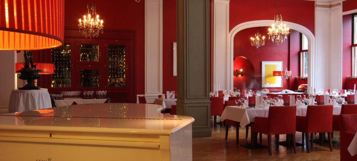 Savoy Hotel Berlin – Conference & Restaurant Weinrot 7