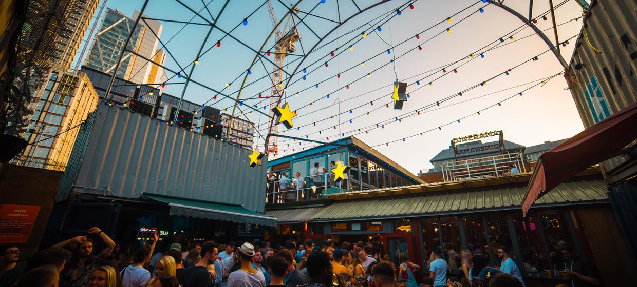 Two-Level All Year Round Outdoor Event Space 14