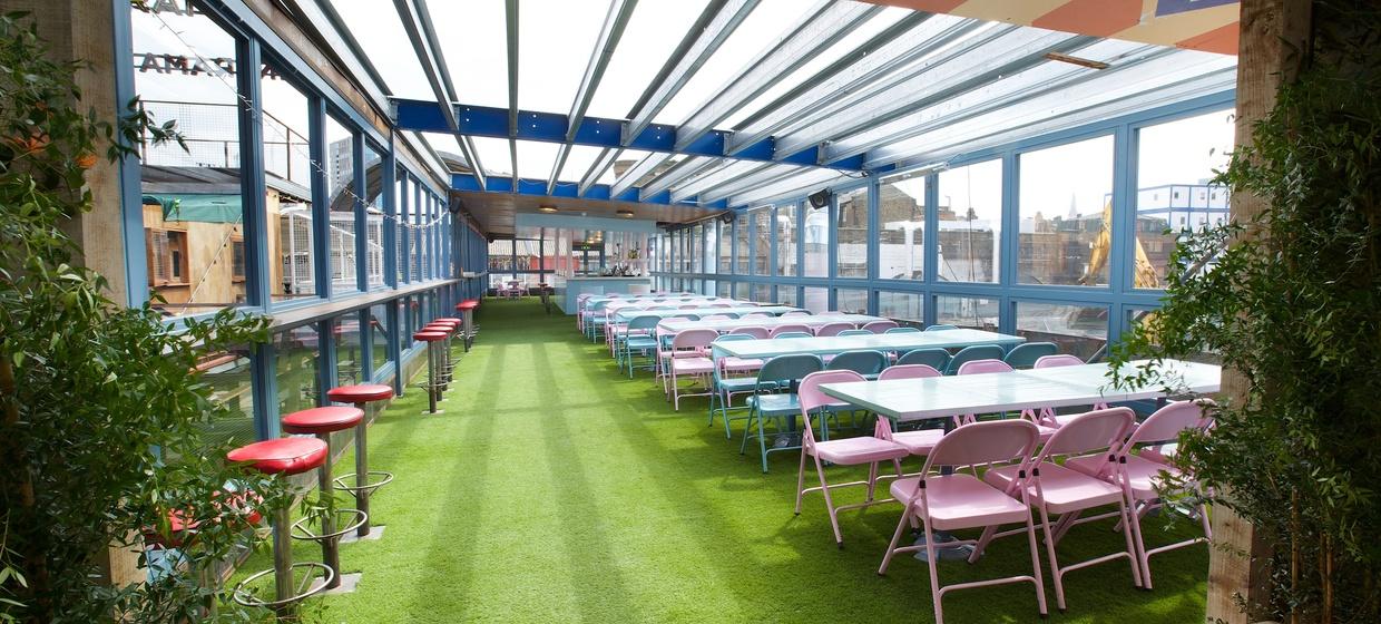 Two-Level All Year Round Outdoor Event Space 21