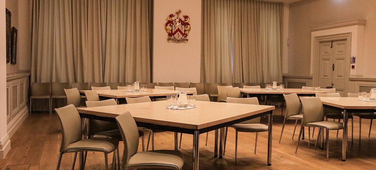 A luxurious venue for dinners, receptions and conferences 5