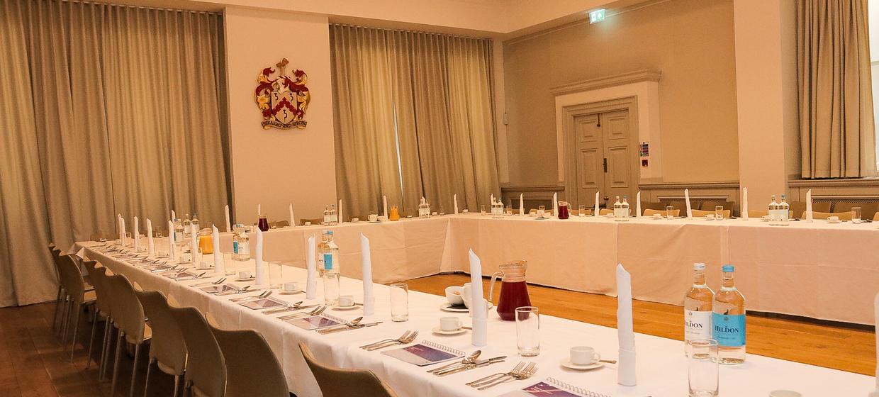 A luxurious venue for dinners, receptions and conferences 7