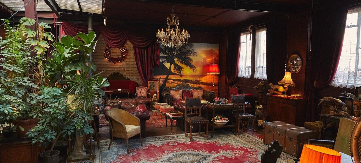 A Decadent Space for Creative Events 8
