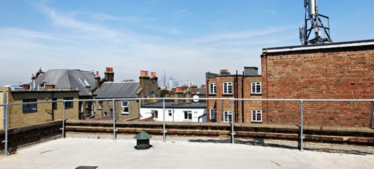 Characterful warehouse with roof deck 3
