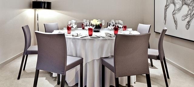 Elegant Hotel with Flexible and Stylish Event Spaces 7