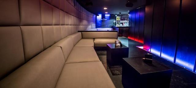 Odeon Lounge 8