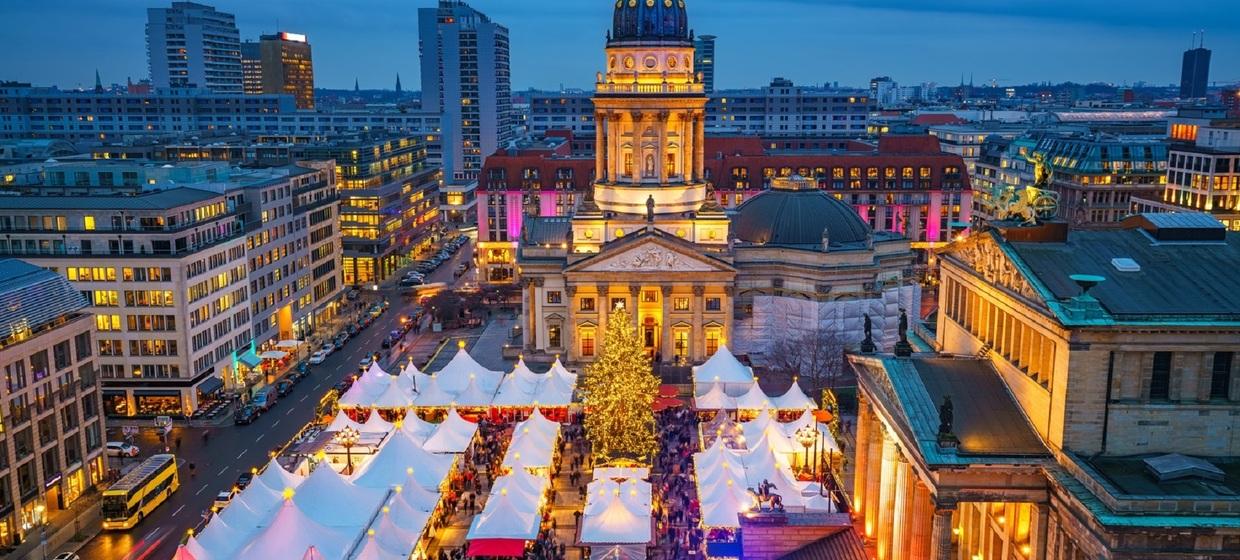 Eisstockschießen Berlin - eine Weihnachtsfeier in den schönsten Locations der Stadt 3