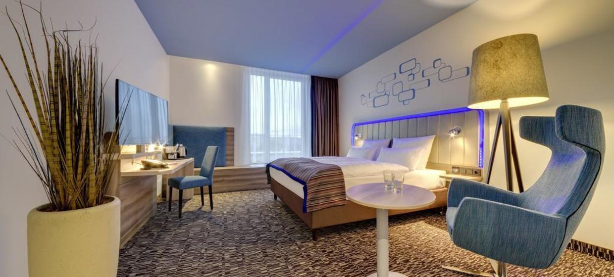 Park Inn by Radisson Neumarkt 7