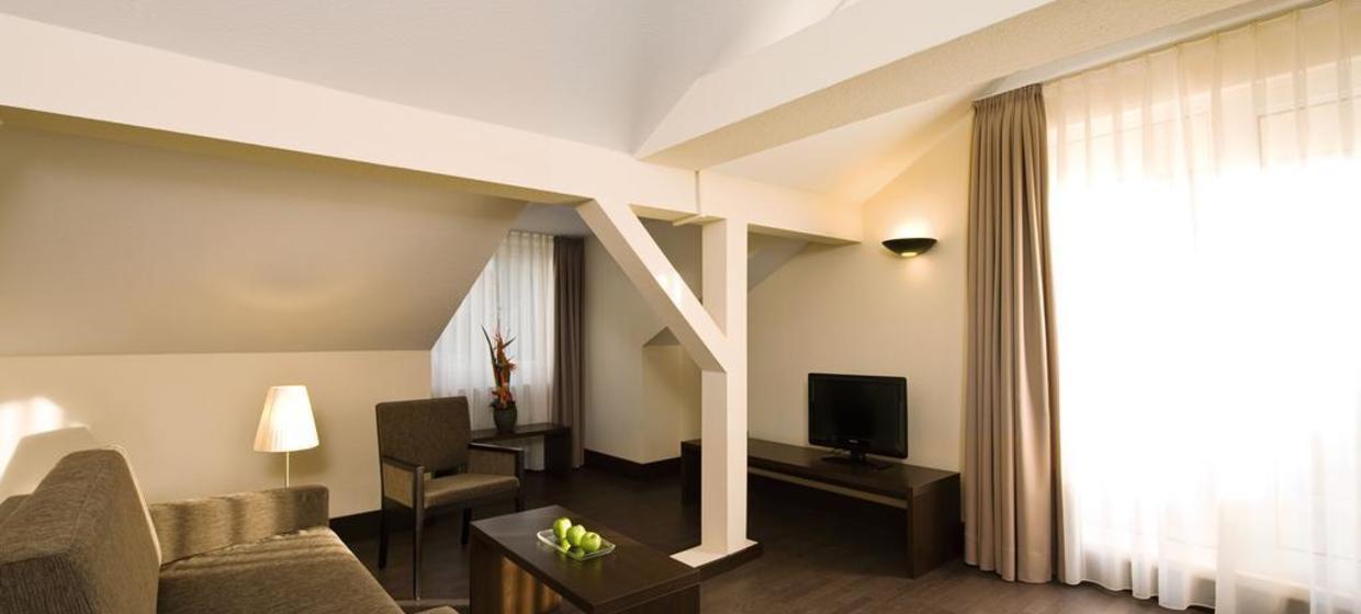 NH Frankfurt Villa 2