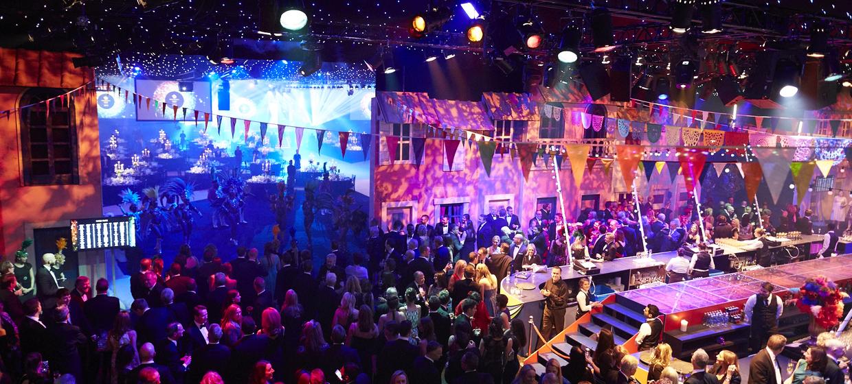 Christmas Party: Carnivale at Evolution London 1