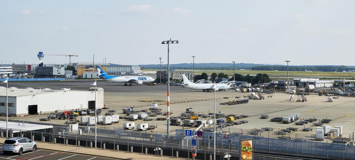 Moxy Köln Bonn Airport 27