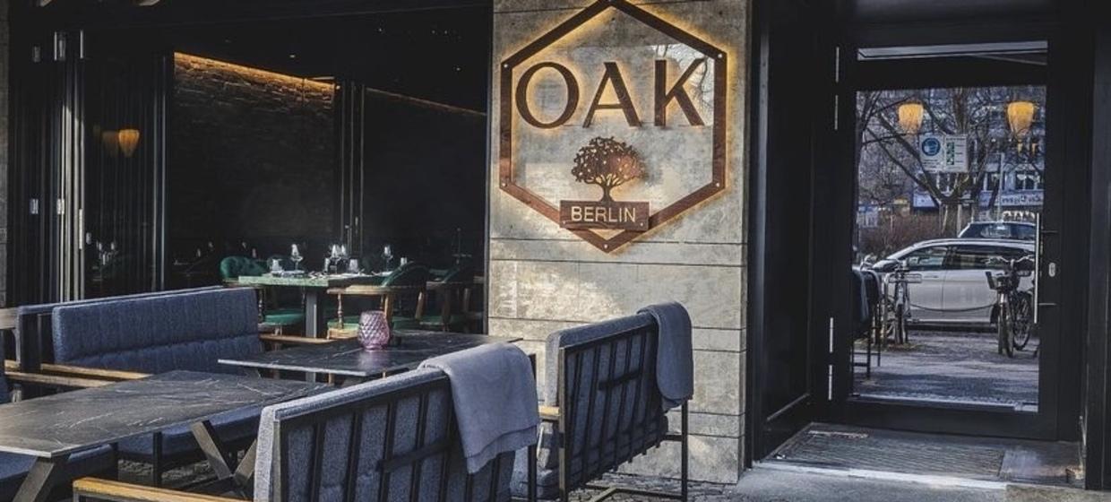 OAK Restaurant & Bar 11