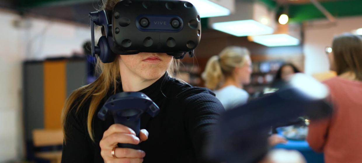 Virtual Reality Experience 2