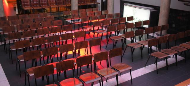 Theater des Friedens 2