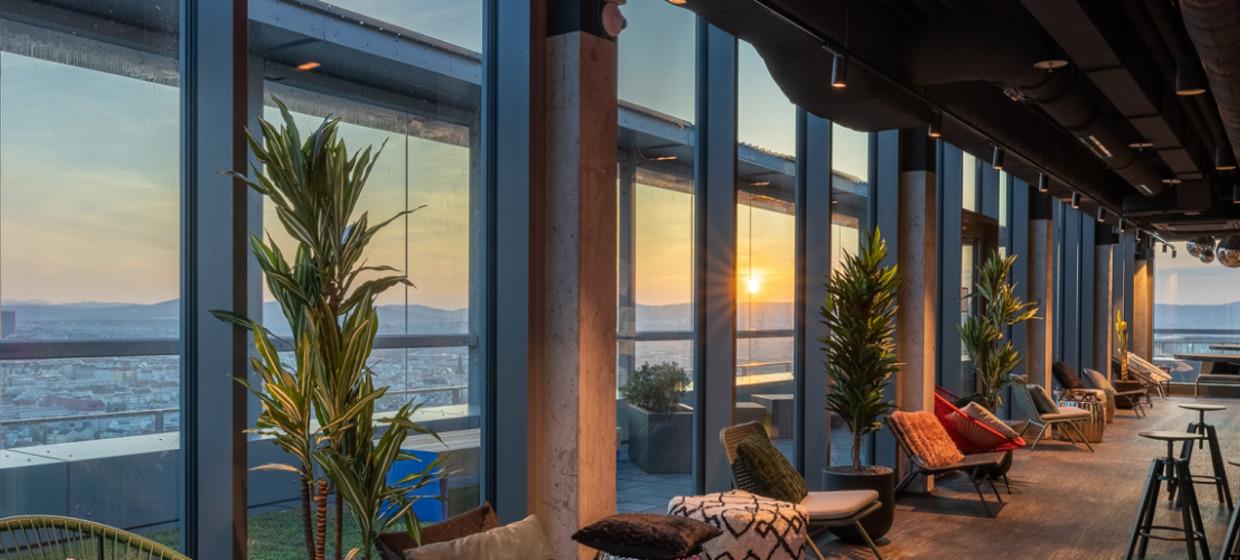 Treble Rooftop Bar 3