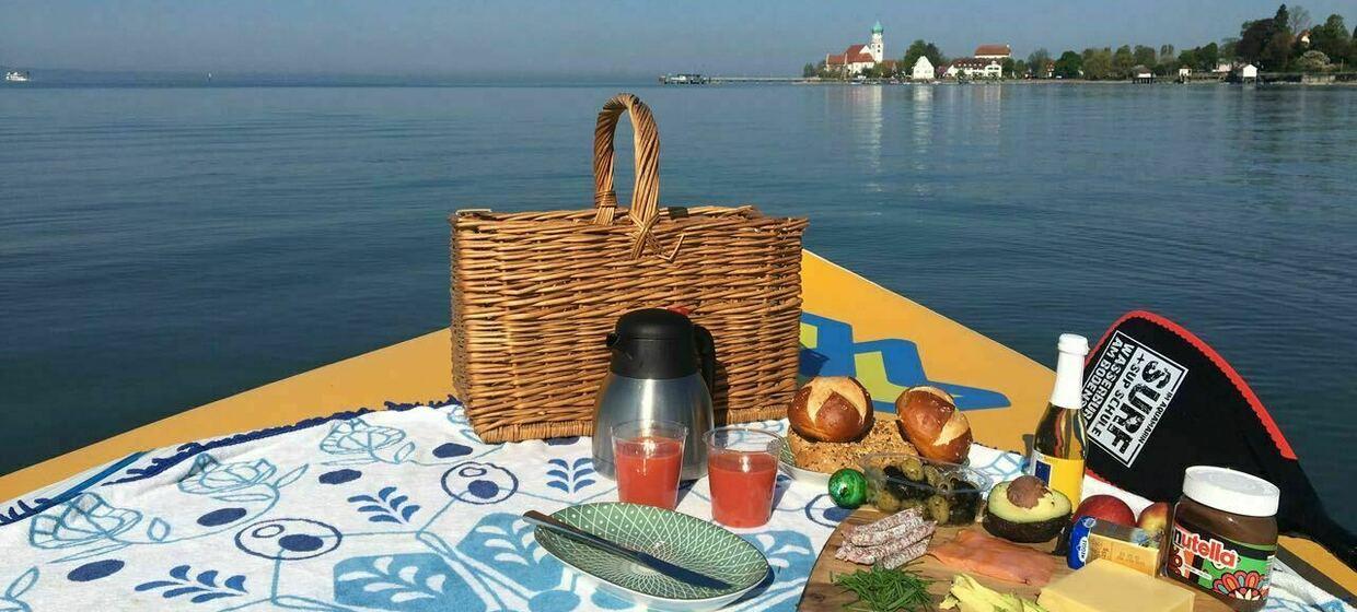 XXL SUP Picknick mitten auf dem Bodensee 2