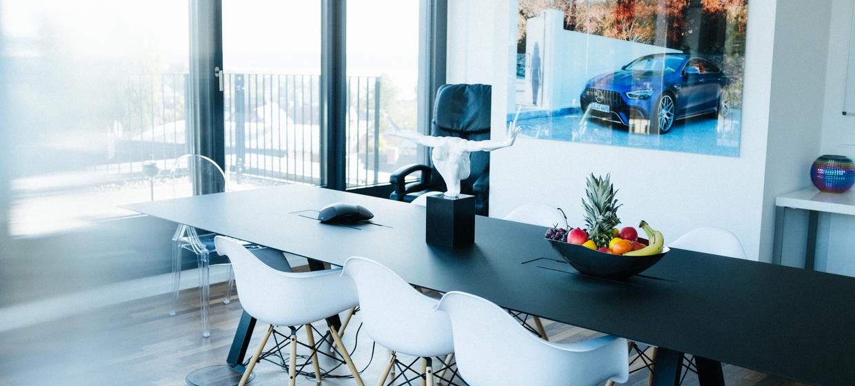 Stylish rooftop office space Meetingraum 1