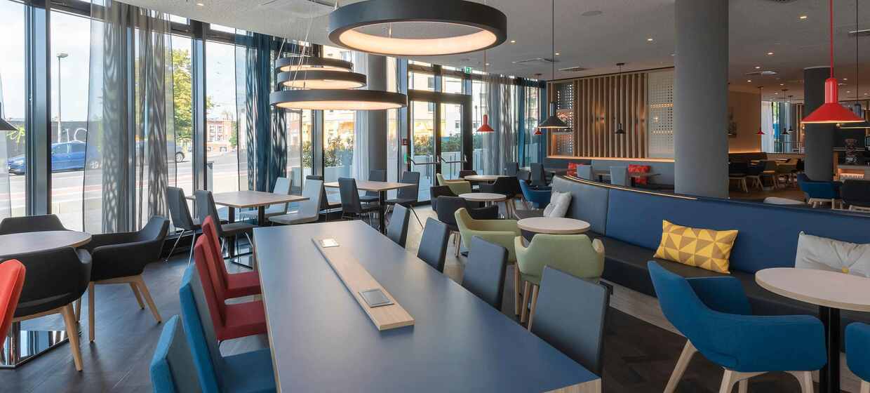 Holiday Inn Express Düsseldorf Hauptbahnhof 2
