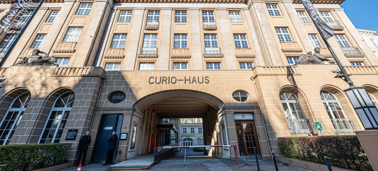 Curio-Haus 13