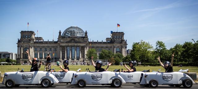 Berlin Sightseeing Tour im Mini Hotrod 2