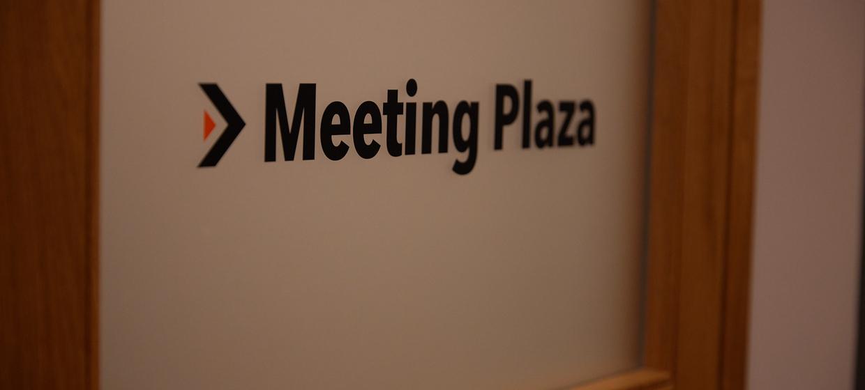 liveFRAME STUDIOS Meeting Plaza 3