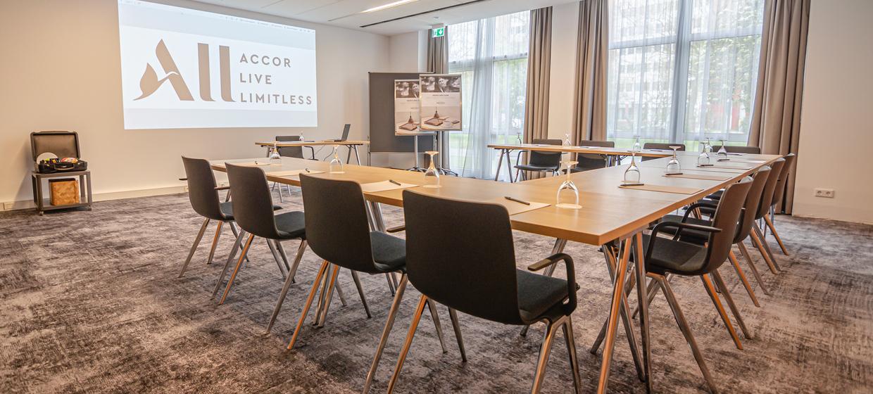 Mercure Hotel Hannover Medical Park "Preferred Partner by Accor" 1
