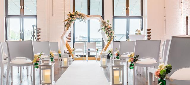 WHITE Spreelounge in Berlin 14