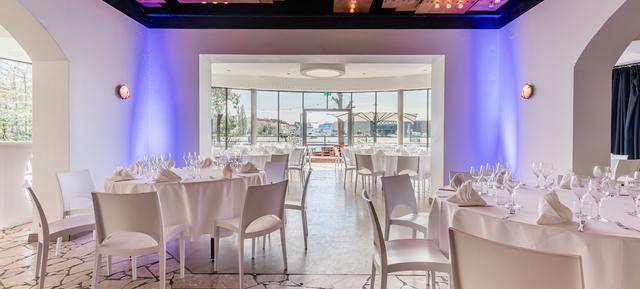 WHITE Spreelounge in Berlin 18