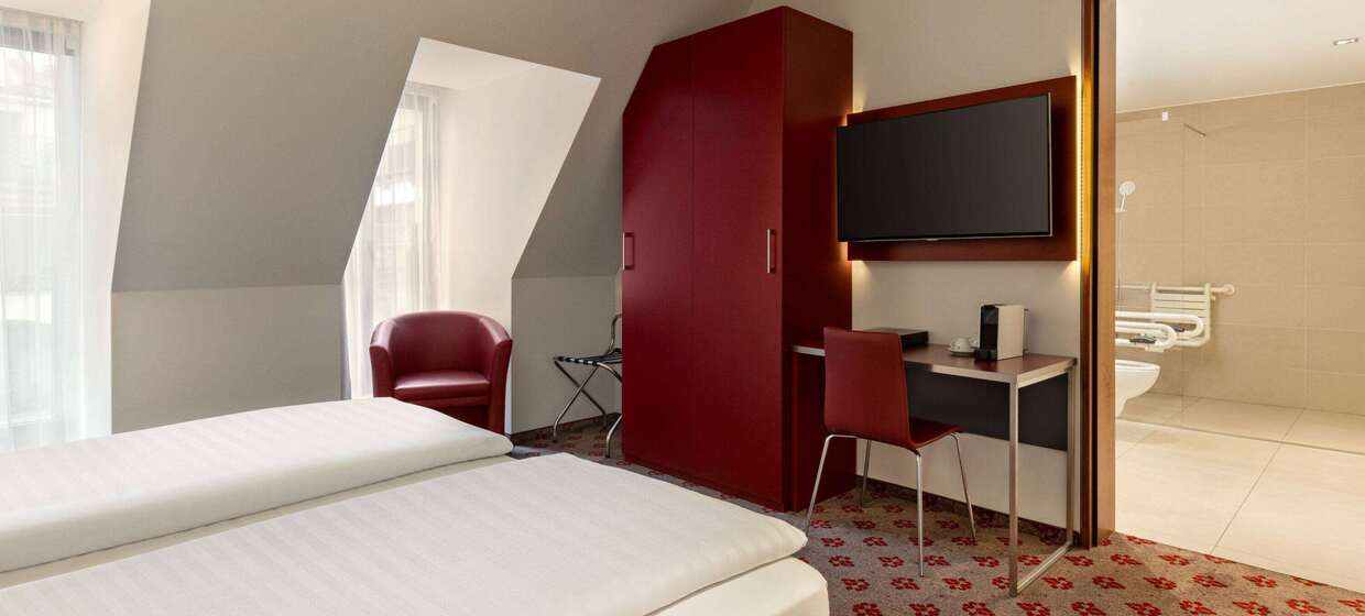 Zentrales Hotel mit umfassendem Service 17