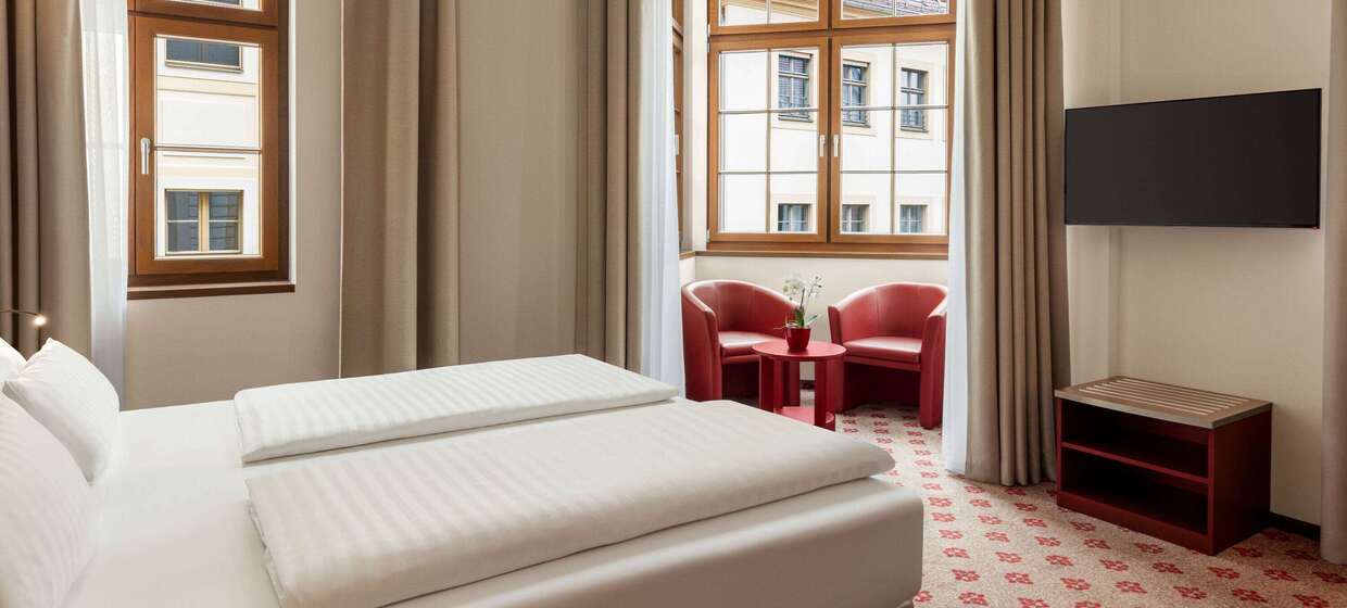 Zentrales Hotel mit umfassendem Service 32