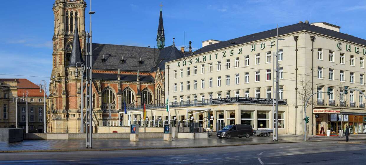 Zentrales Hotel mit umfangreicher Ausstattung 1