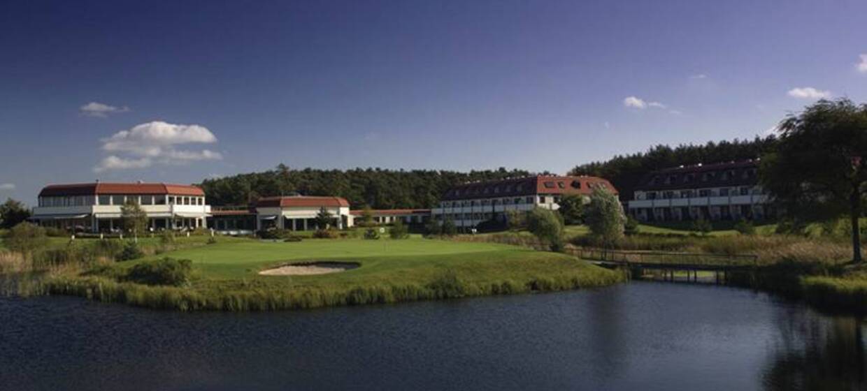 Ruhiges Golfhotel am See nahe Berlin 3