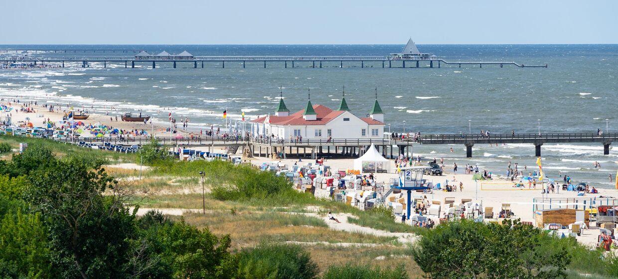 Strandhotel mit Wellnessbereich und Gastronomie 11