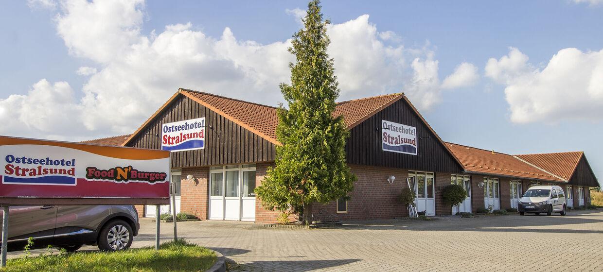 Stralsund-Ostsee Motel mit Garten und Restaurant 1