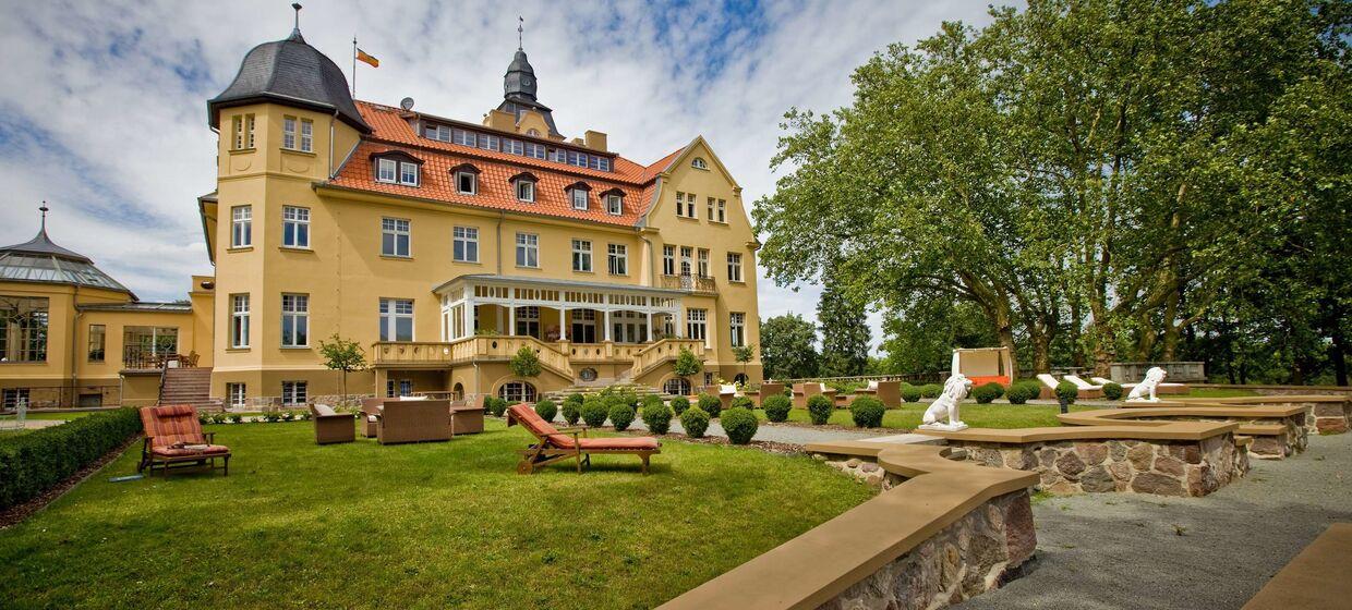 Hotel mit Spa, Fitnessstudio und Restaurant 4