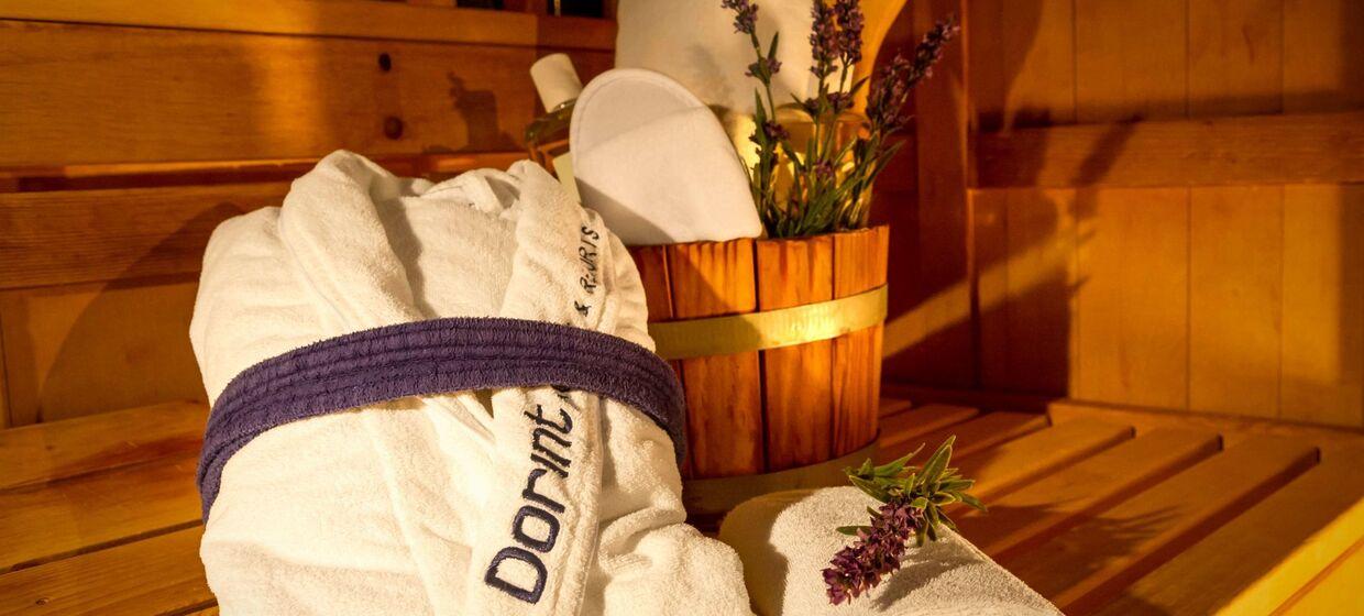 Hotel mit Fitnessstudio, Sauna, Restaurant, Bar 40