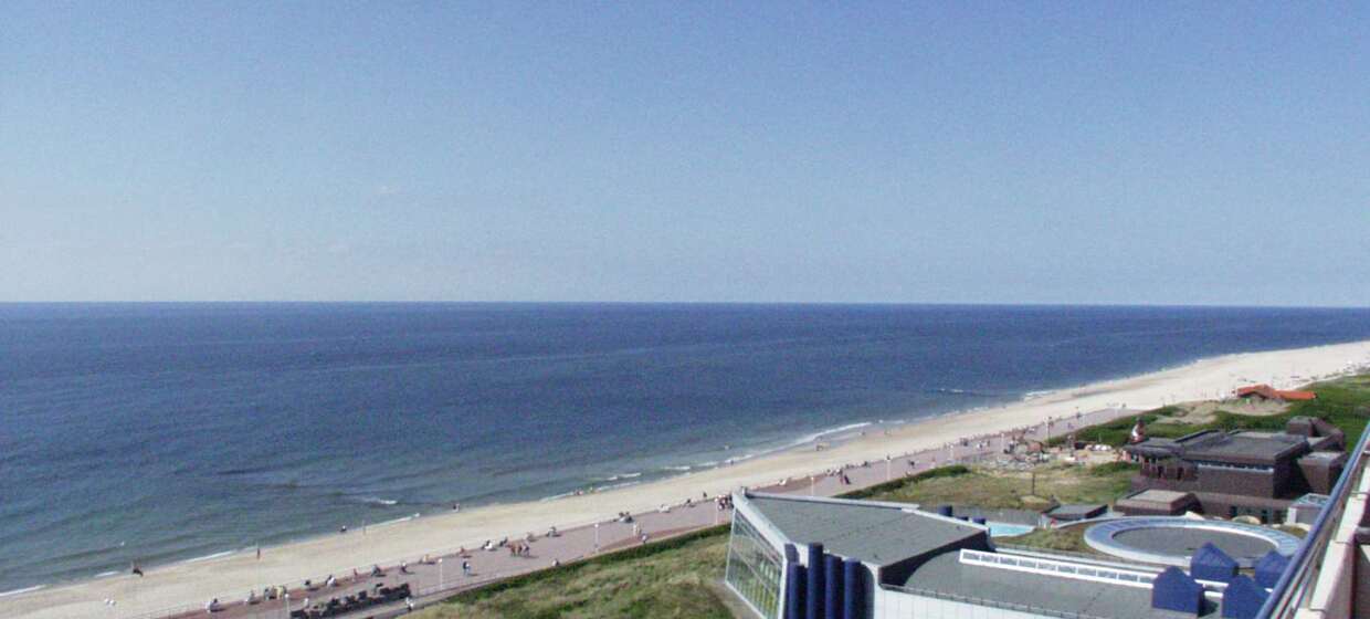 Apartmenthotel am Strand mit Meerblick 2